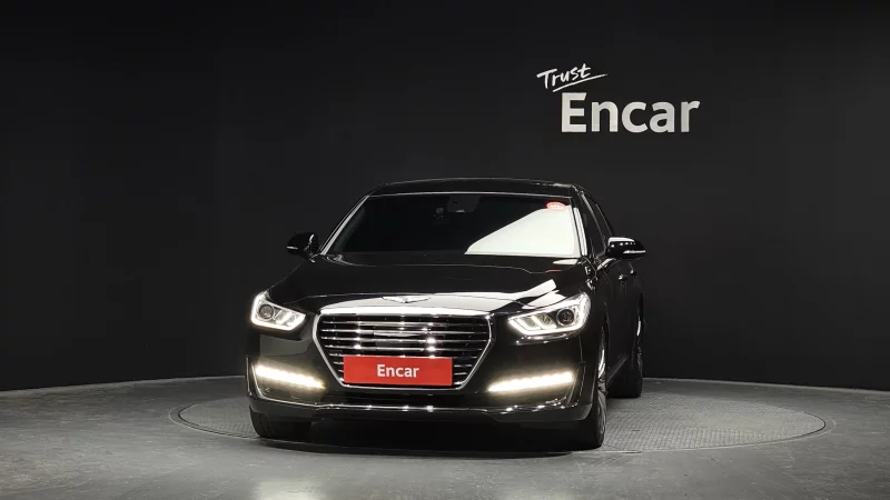 Genesis EQ900