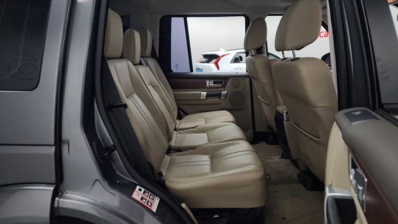 Land Rover DISCOVERY