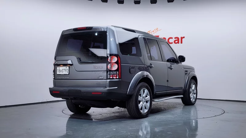 Land Rover DISCOVERY