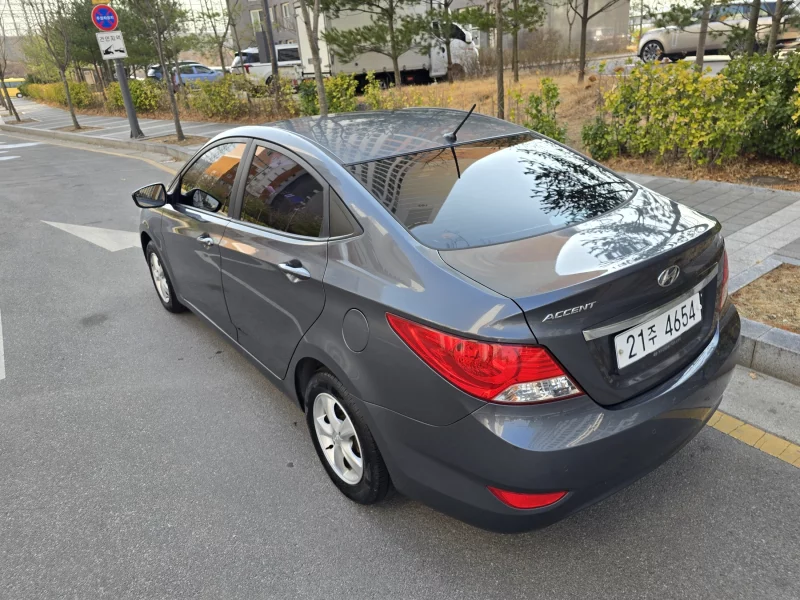 Hyundai Accent
