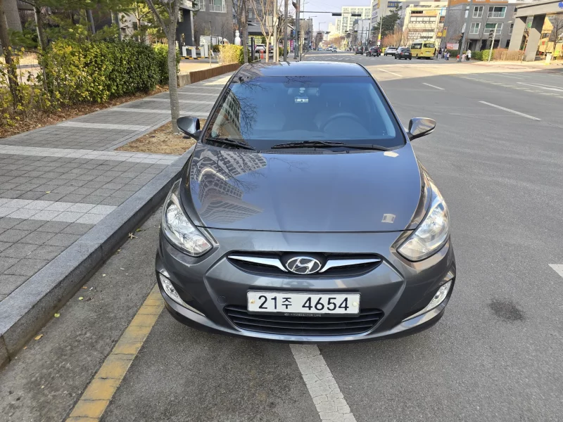 Hyundai Accent