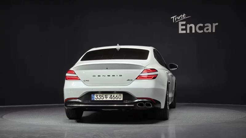 Genesis G70