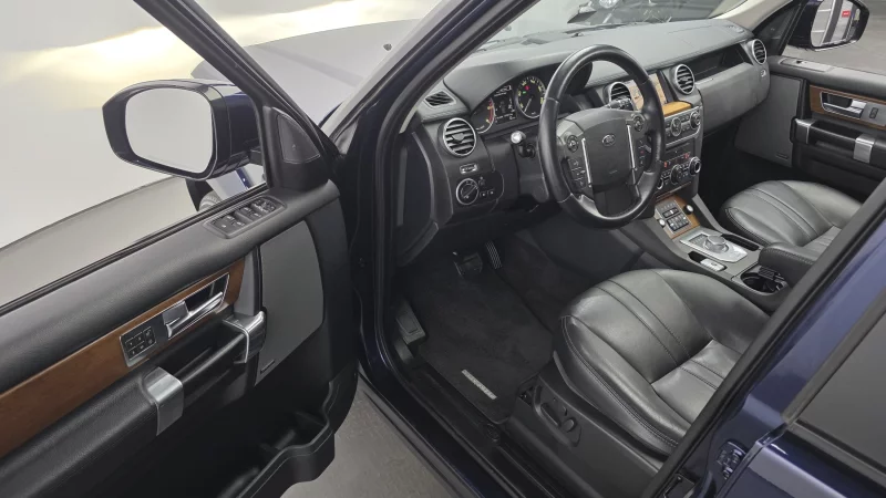 Land Rover DISCOVERY