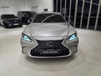 Lexus ES300h