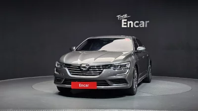 Renault SM6