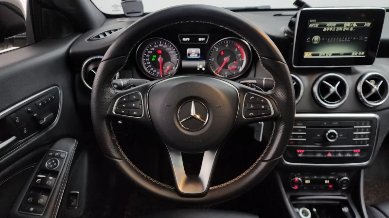 Mercedes-Benz CLA-Class