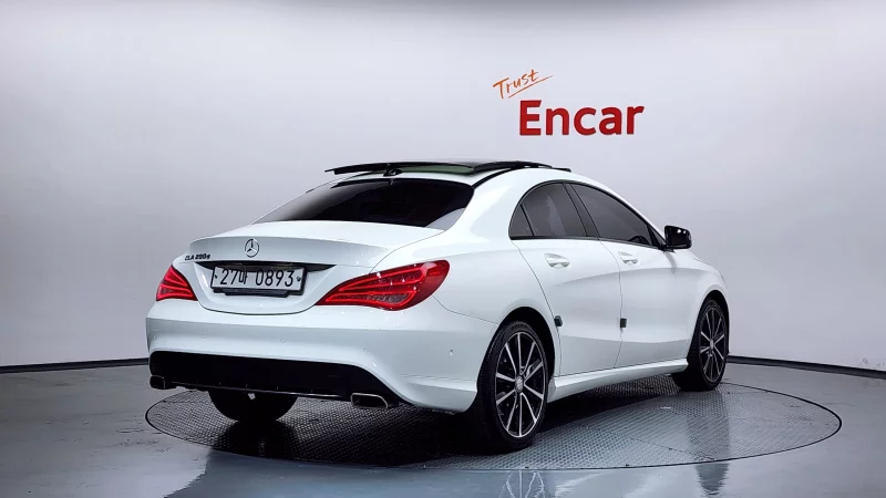 Mercedes-Benz CLA-Class