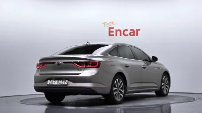 Renault SM6