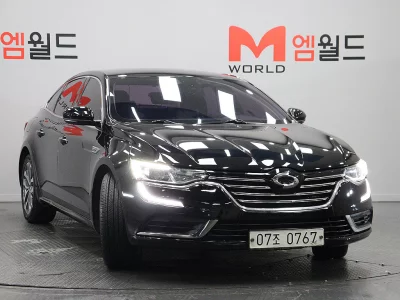 Renault SM6