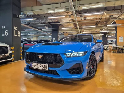 Ford MUSTANG