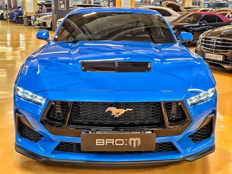 Ford MUSTANG