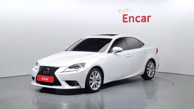 Lexus IS200t