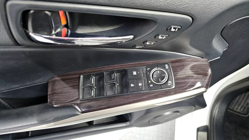 Lexus IS200t