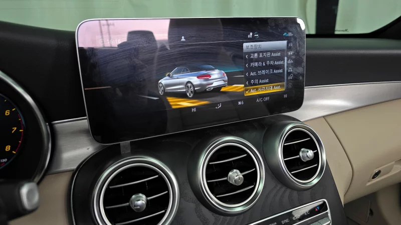 Mercedes-Benz C-Class