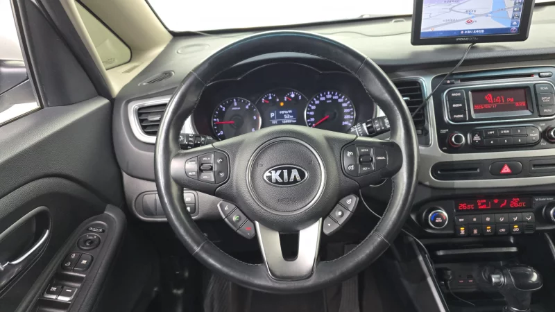 Kia Carens