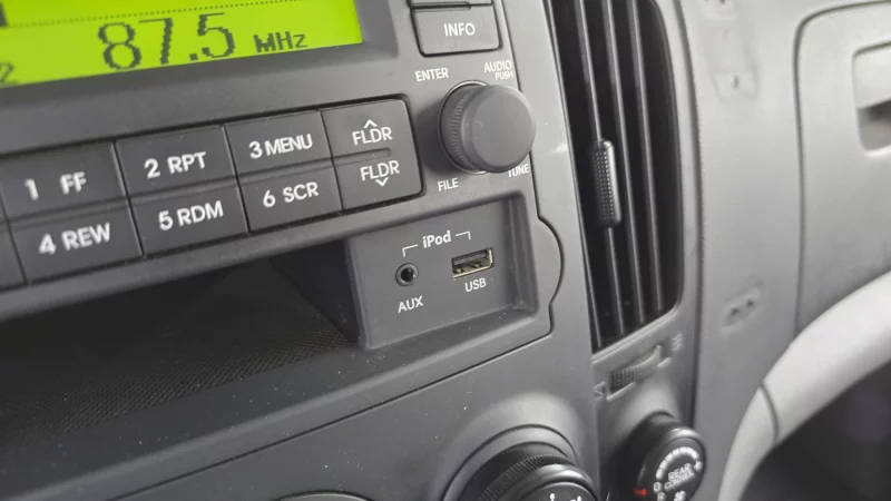 Hyundai Grand Starex