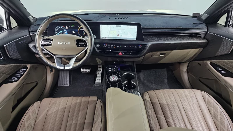 Kia K8