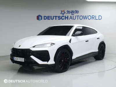 Lamborghini URUS