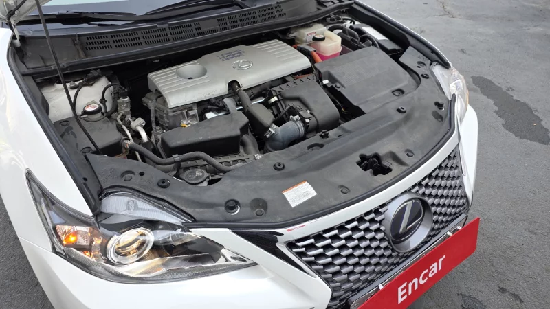 Lexus CT200h