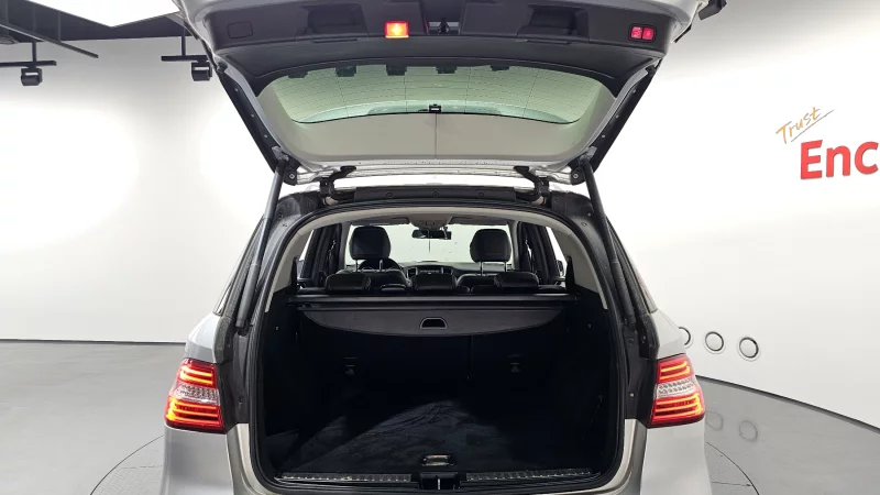 Mercedes-Benz M-class