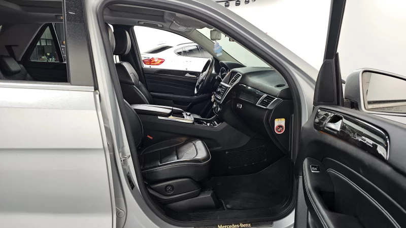 Mercedes-Benz M-class