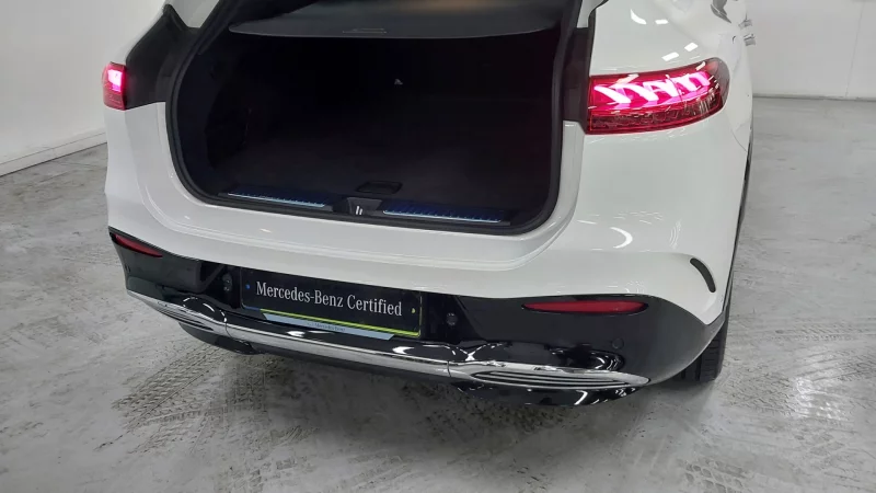 Mercedes-Benz EQS SUV