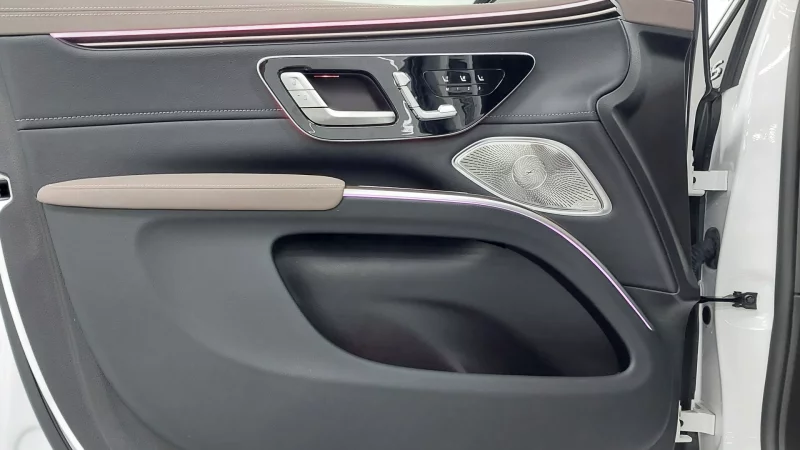 Mercedes-Benz EQS SUV