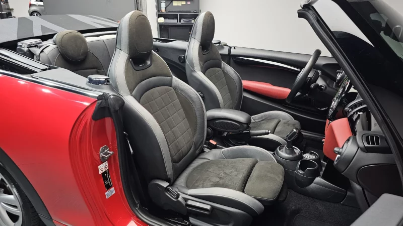 MINI Cooper Convertible