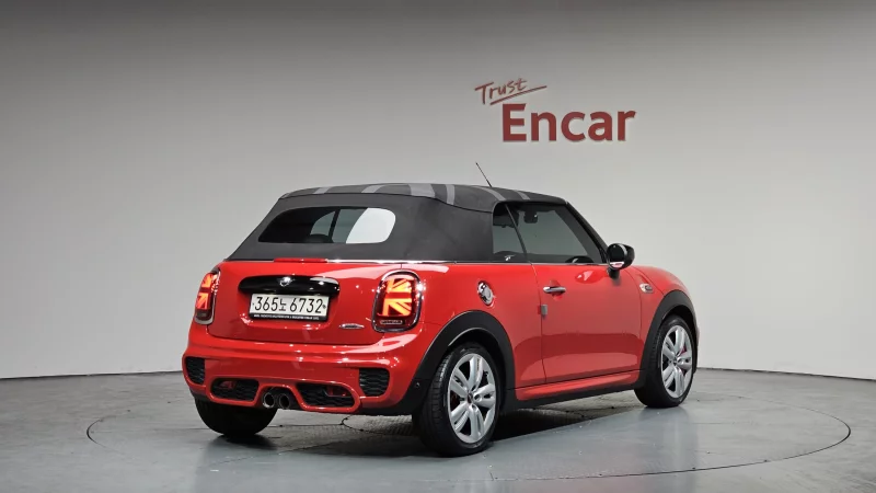 MINI Cooper Convertible