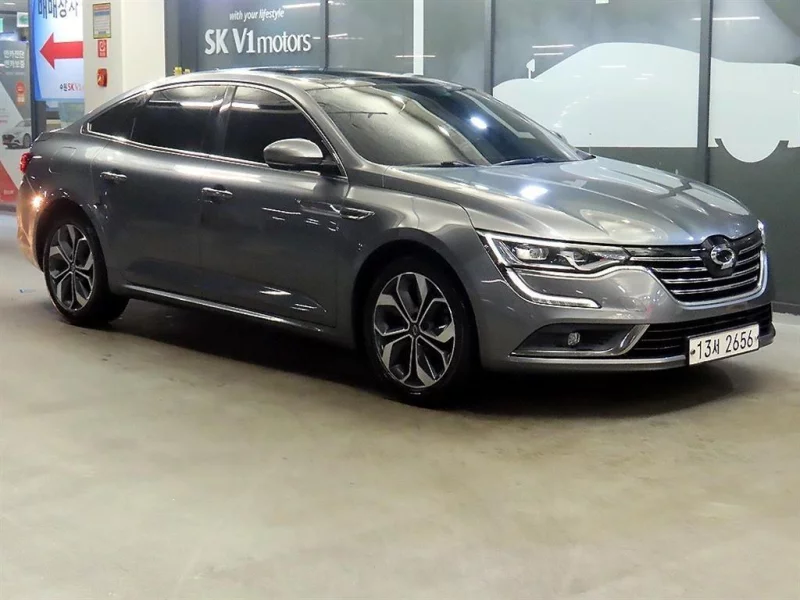 Renault SM6