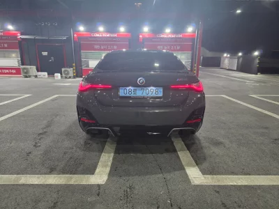 BMW i4