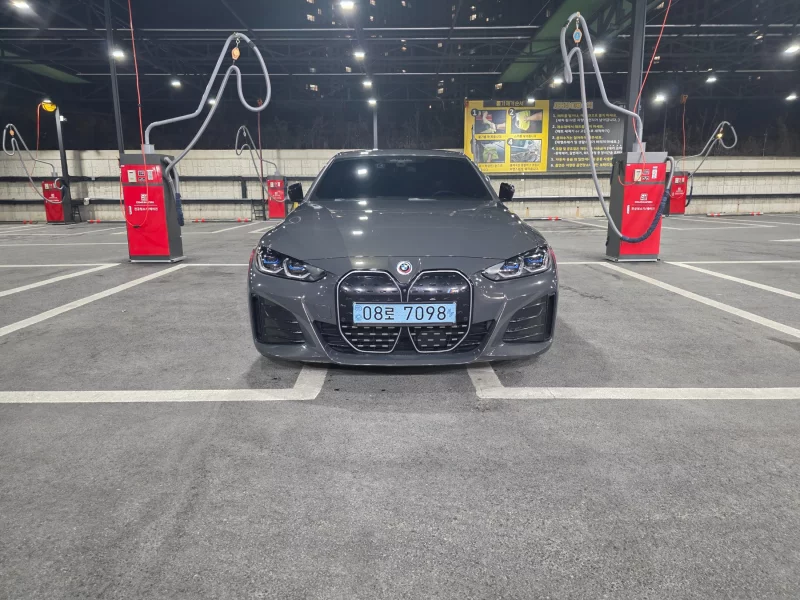 BMW i4