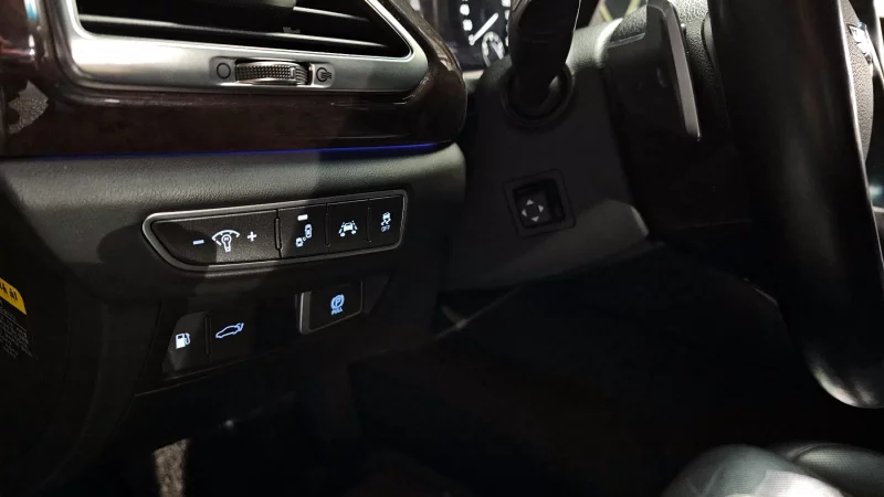Genesis EQ900