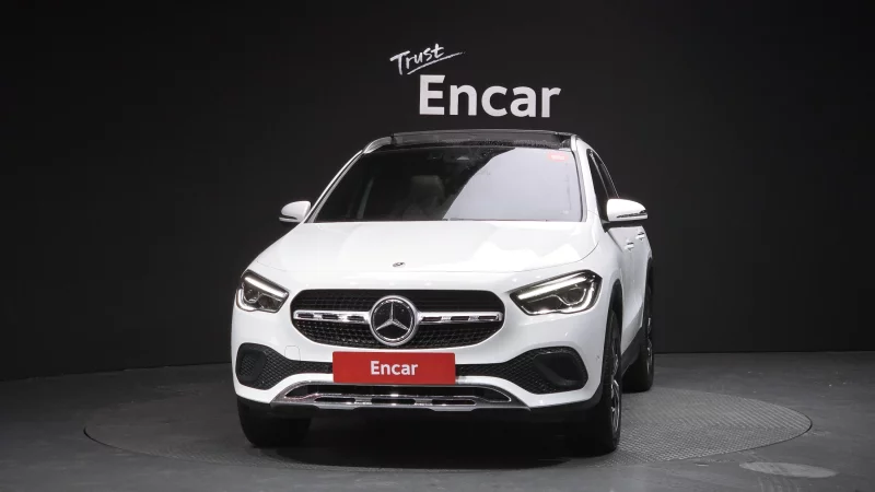 Mercedes-Benz GLA-Class