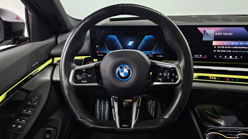 BMW i5