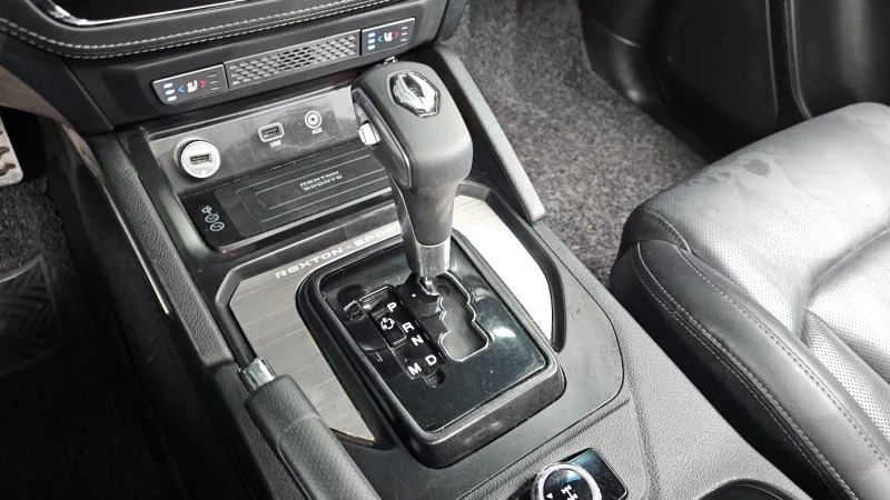 SsangYong Rexton Sports Khan