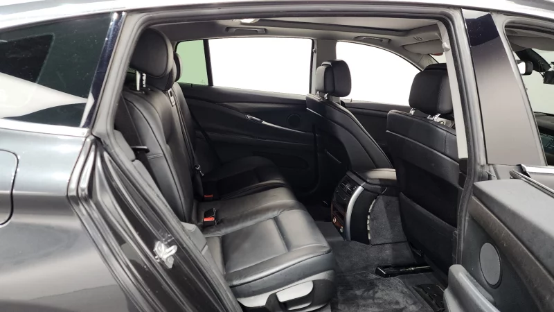 BMW 5-Series Gran Turismo