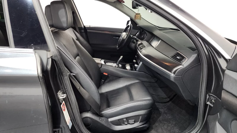 BMW 5-Series Gran Turismo