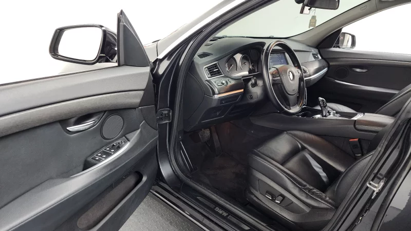 BMW 5-Series Gran Turismo