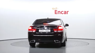 SsangYong Chairman W