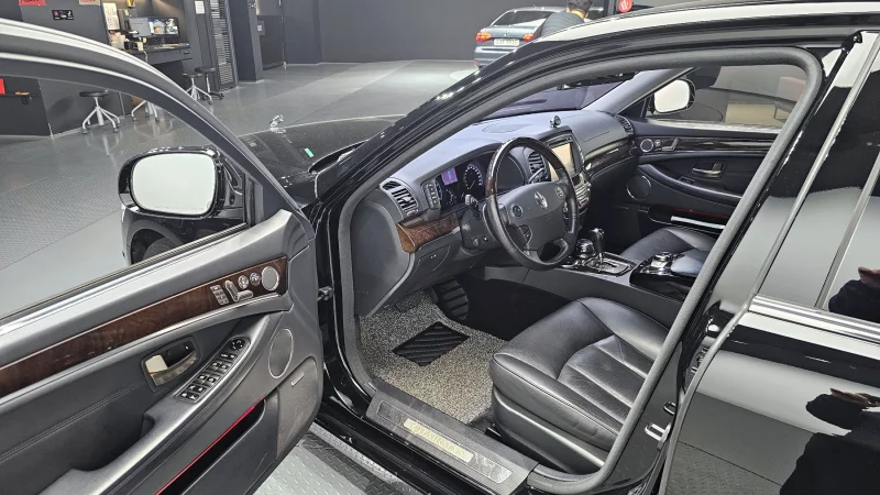 SsangYong Chairman W