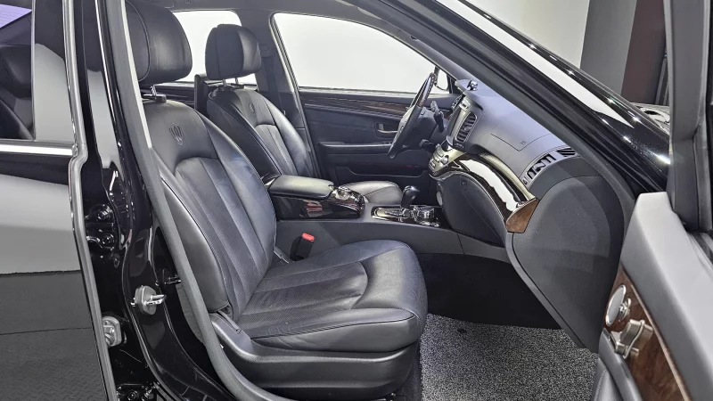 SsangYong Chairman W