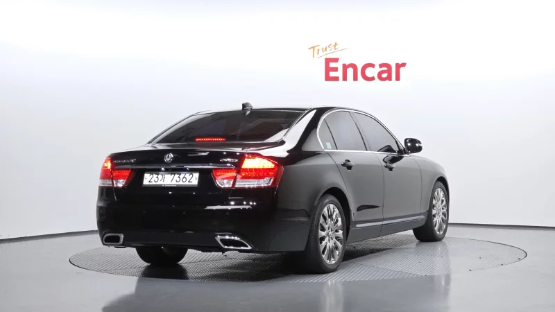 SsangYong Chairman W