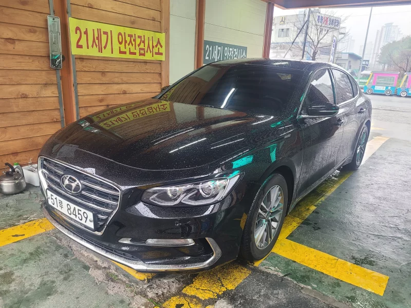 Hyundai Grandeur