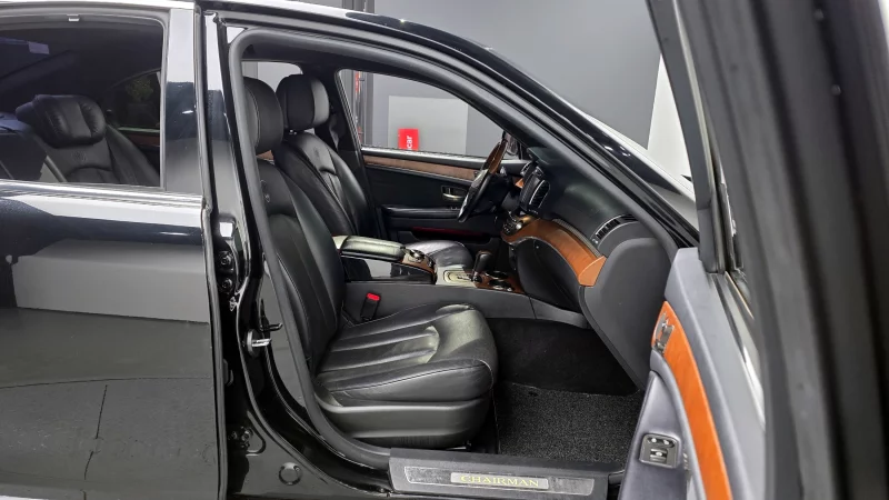 SsangYong Chairman W