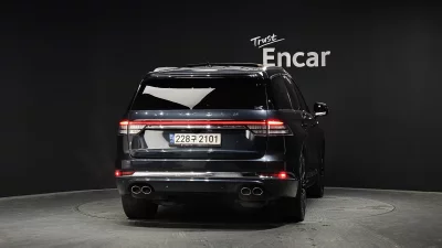 Lincoln Aviator