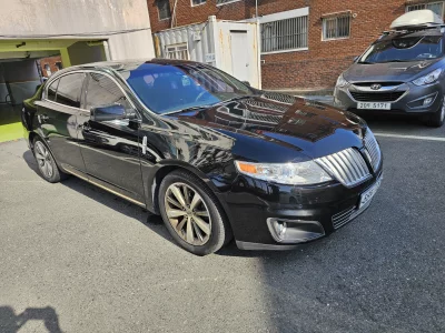 Lincoln MKS