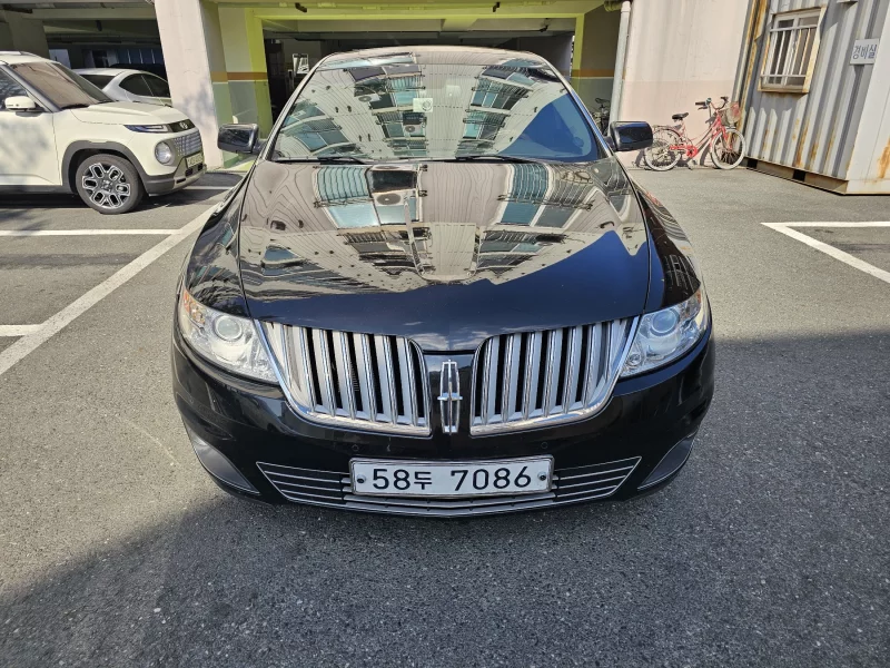 Lincoln MKS