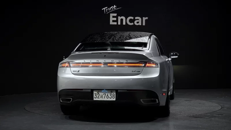 Lincoln MKZ