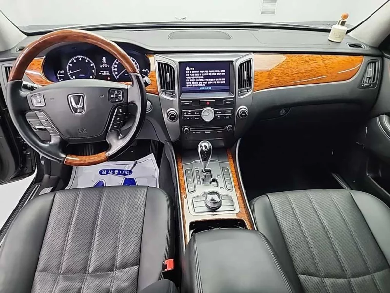 SsangYong Chairman W